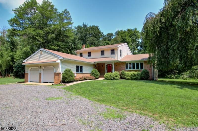 113 Stockton Ave - Photo 1