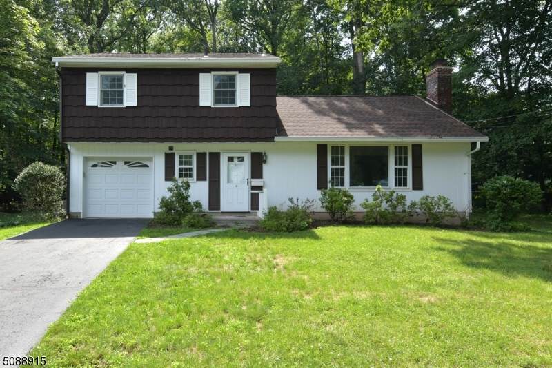14 Beech Dr - Photo 1