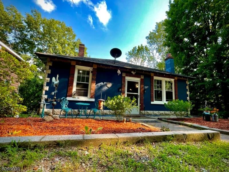 4 Hamilton Rd - Photo 1