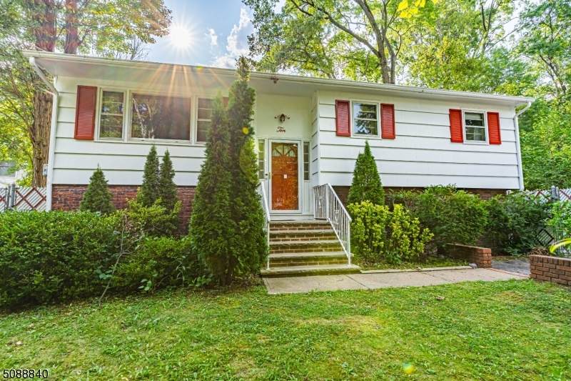 10 Auburn Rd - Photo 1