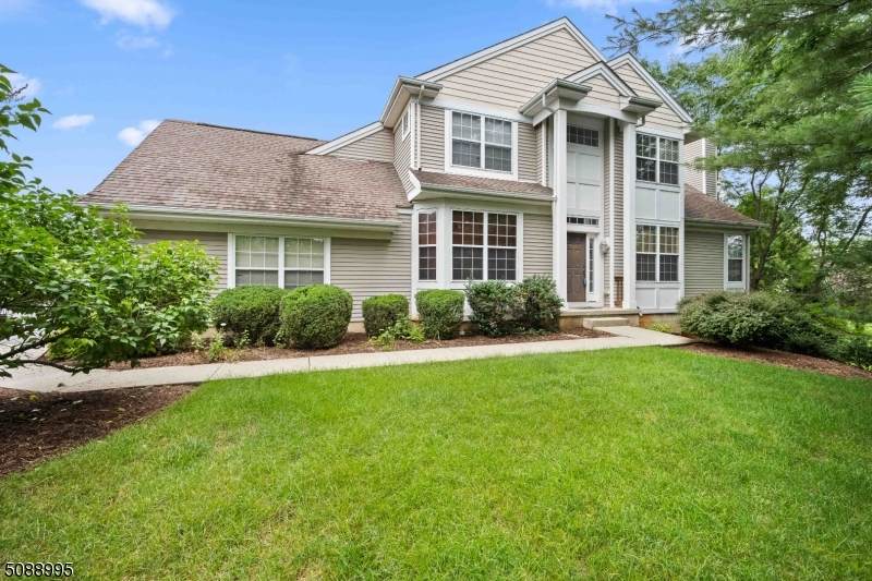 1113 Highland Ct - Photo 1