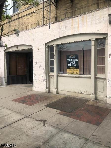 257 Kearny Ave - Photo 1