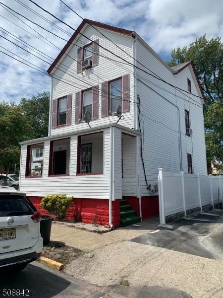 39 Thomas St - Photo 1