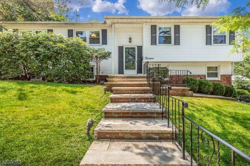 14 Rock Spring Ave - Photo 1