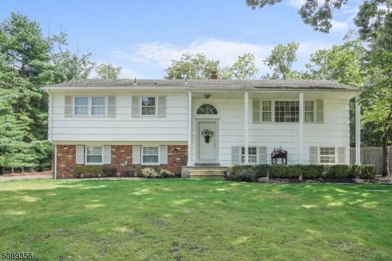 162 Manito Ave - Photo 1