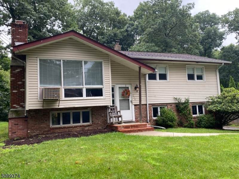 114 Evergreen Ave - Photo 1