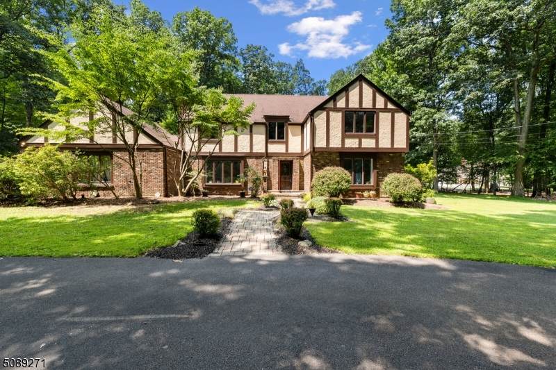 36 Longview Rd - Photo 1