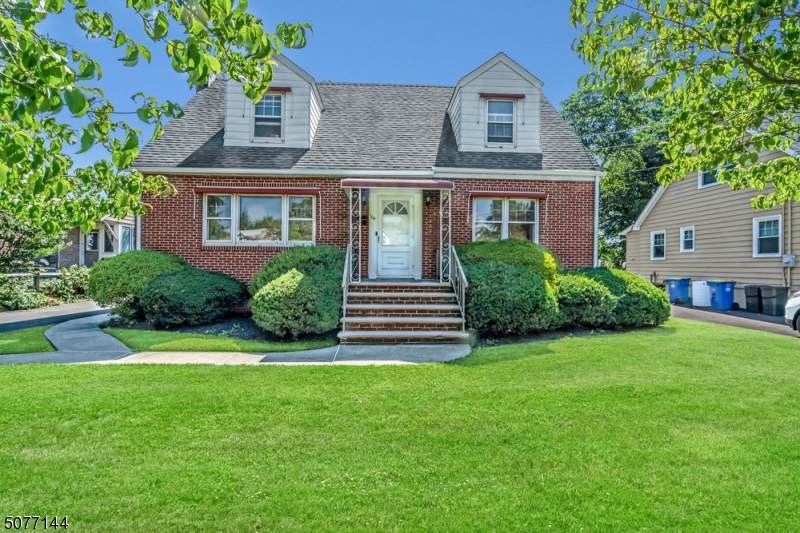 104 Valpeck Ave - Photo 1
