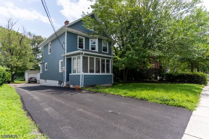 20 Maple Ave - Photo 1