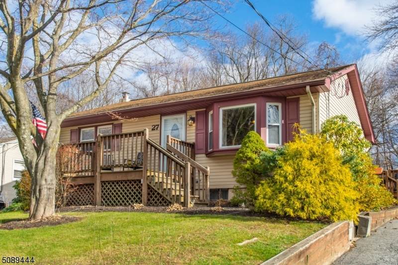 27 E Shore Trl - Photo 1
