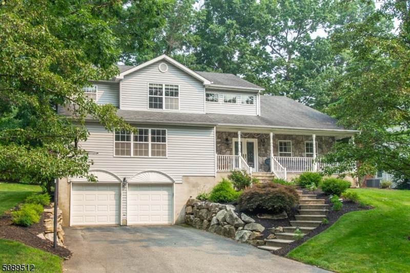 29 Sherbrook Dr - Photo 1