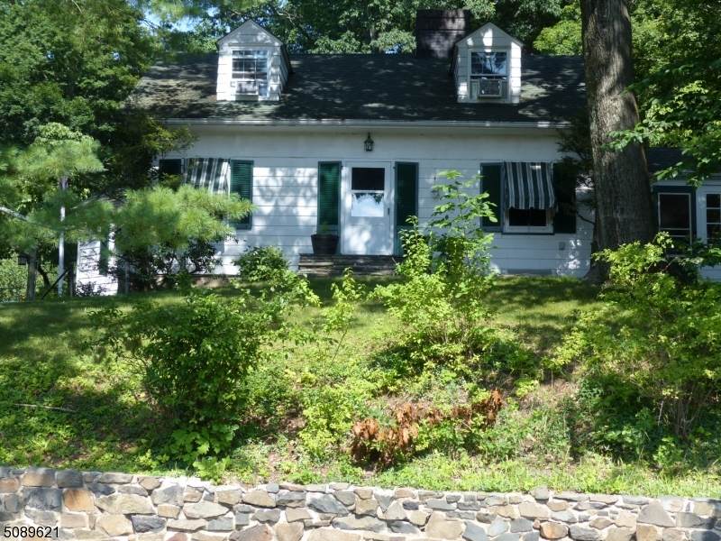 192 Runnymede Rd - Photo 1