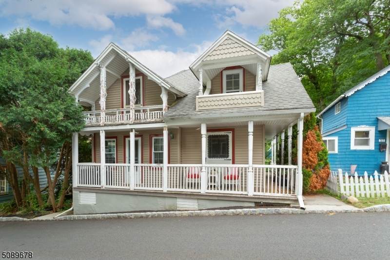 35 Fletcher Pl - Photo 1