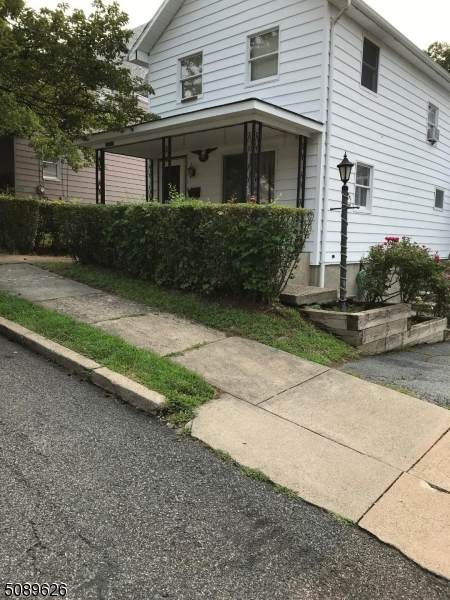 103 Oak St - Photo 1