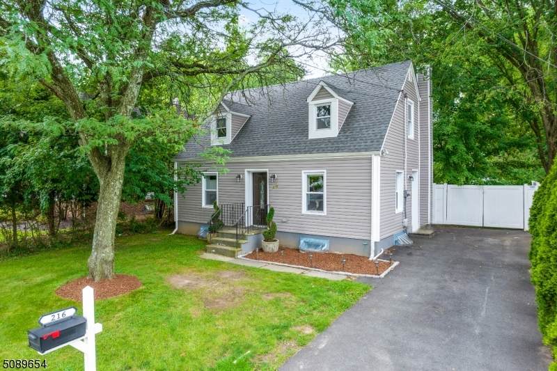 216 Pompton Ave - Photo 1
