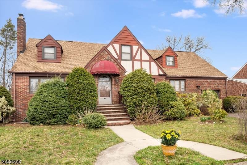 528 Piaget Ave - Photo 1