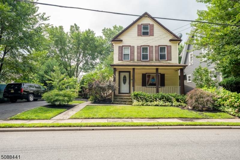 984 Westfield Ave - Photo 1