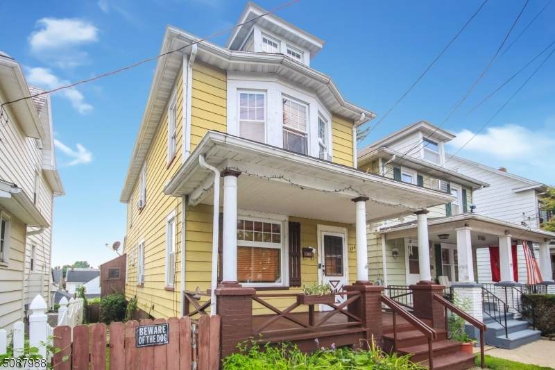354 Warren St - Photo 1