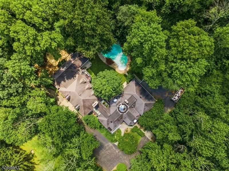 12 Country Dr - Photo 1