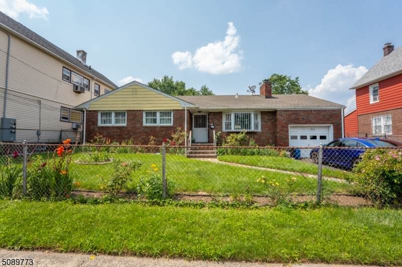 711 Clarkson Ave - Photo 1