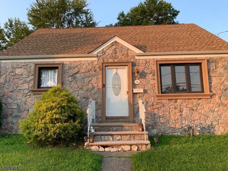 176 Bogert St - Photo 1