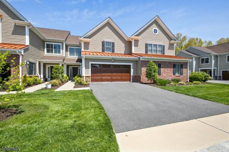 5 Whitney Farm Pl - Photo 1