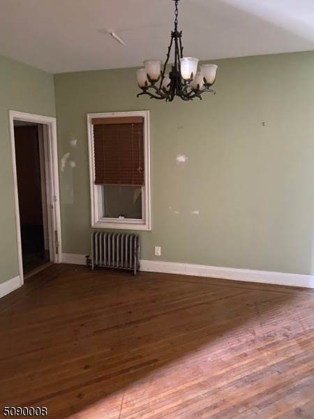 47 Melrose Ave - Photo 1