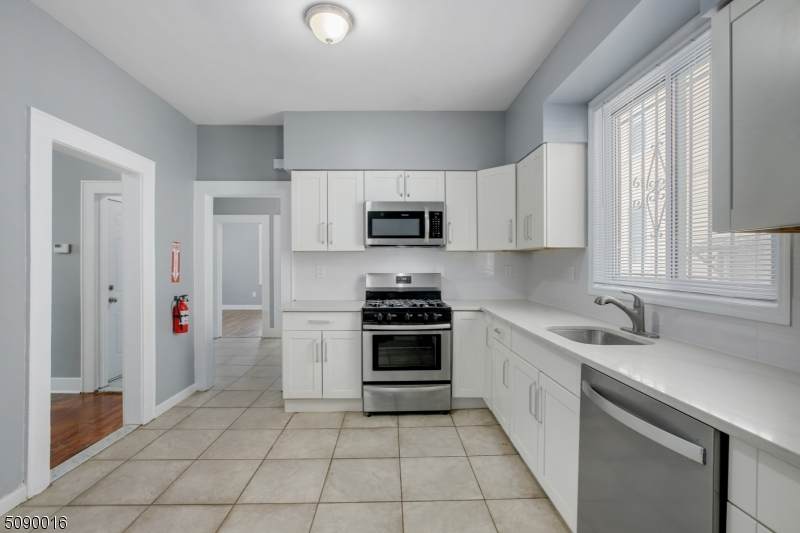 149 Sunset Ave - Photo 1