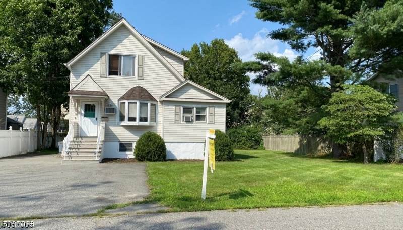 6 Willow Ave - Photo 1