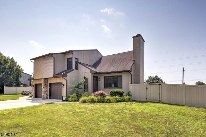 18 Independence Dr - Photo 1