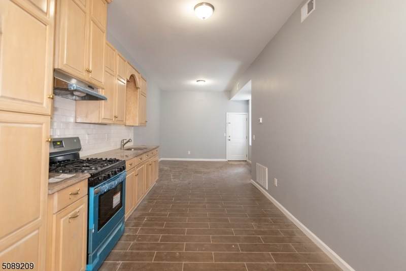 142 Ripley Pl - Photo 1
