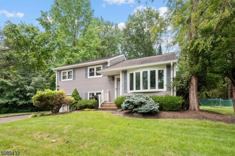 30 Briar Cir - Photo 1
