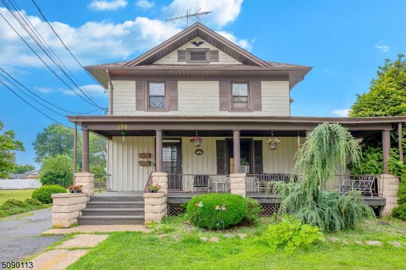 376 E Main St - Photo 1