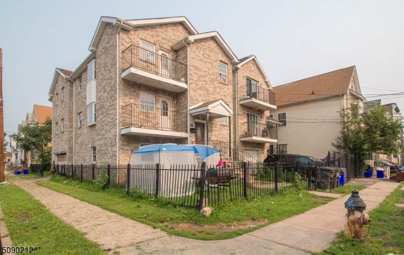 35 Kent St - Photo 1