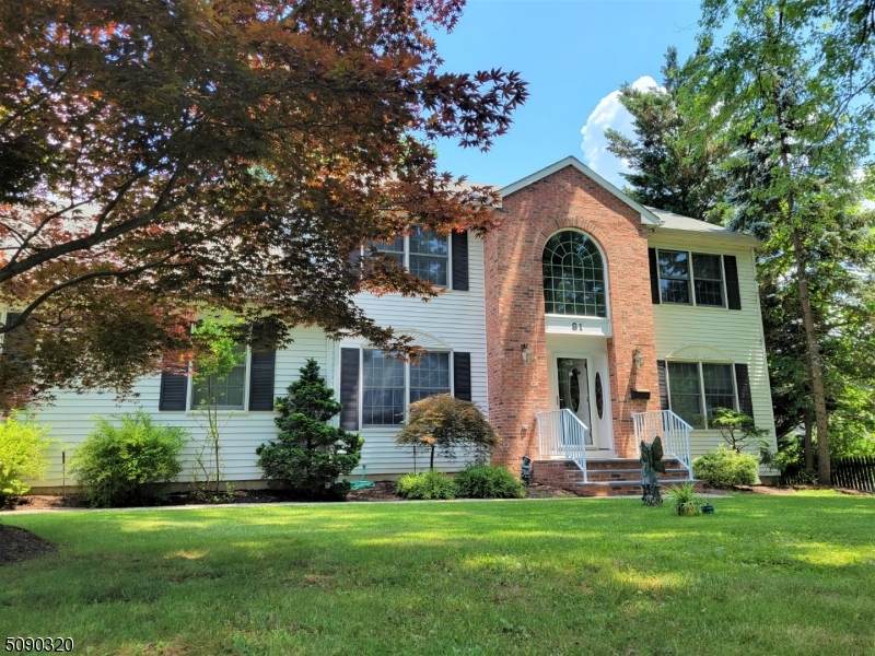 81 Hillside Ave - Photo 1