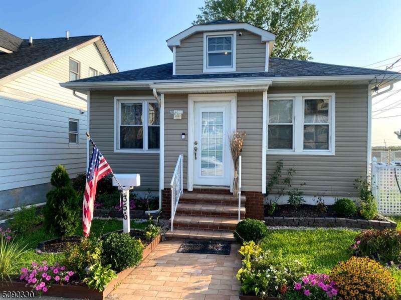 356 Florence Ave - Photo 1