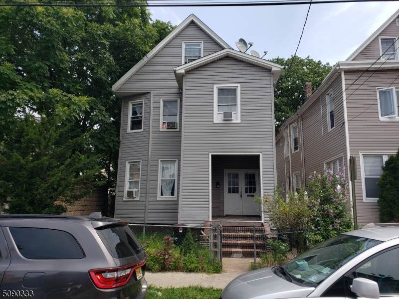 140 Grove St - Photo 1