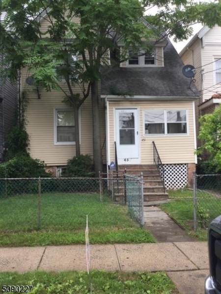 451 Alden St - Photo 1