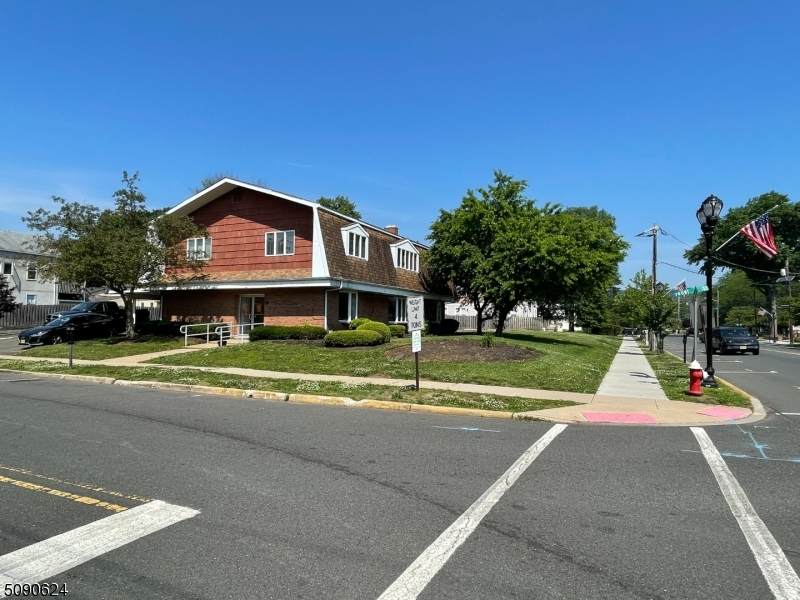 205 N Washington Ave - Photo 1