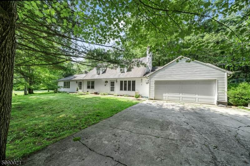 1 Curving Hill Dr - Photo 1
