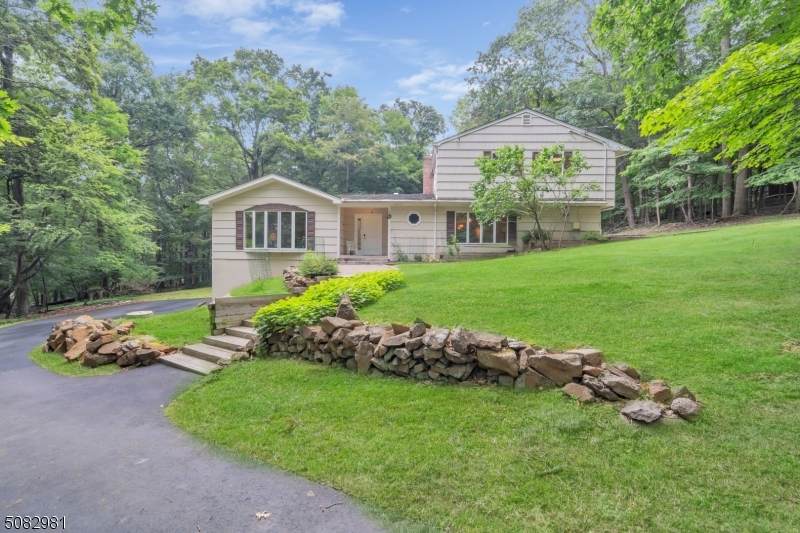 21 Christy Dr - Photo 1