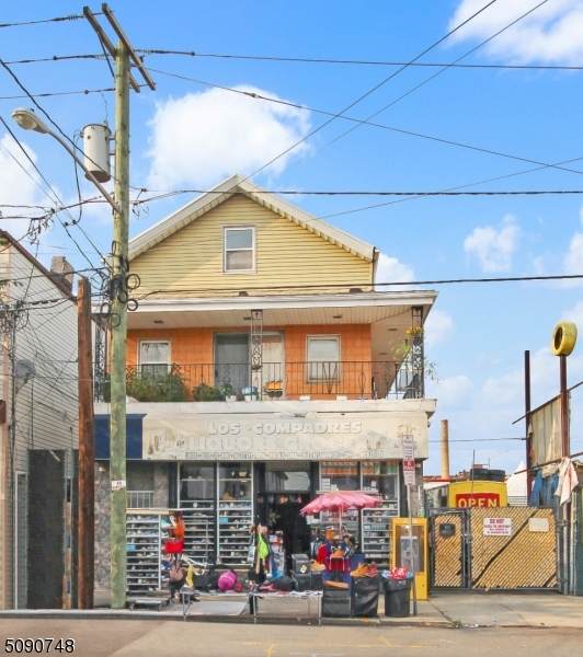 70 South St - Photo 1