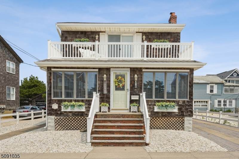 7 Washington Ave - Photo 1