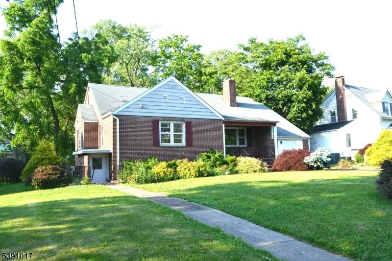 331 E Main St - Photo 1
