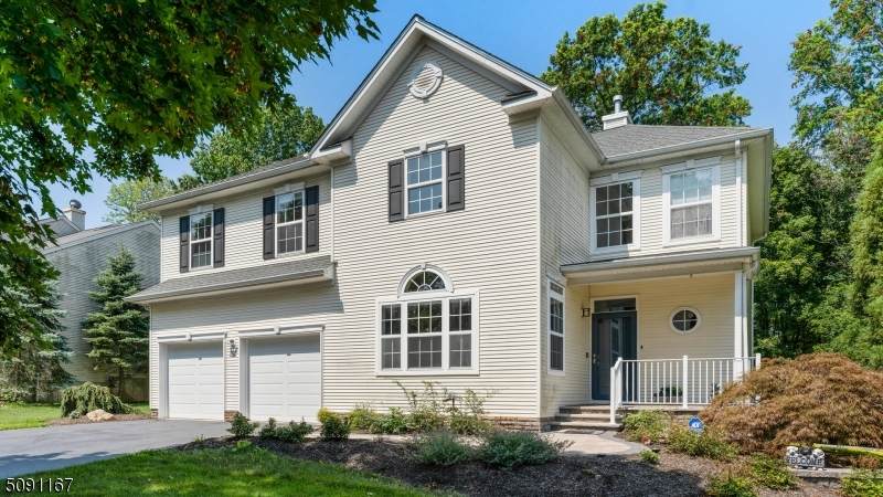 109 York Dr - Photo 1