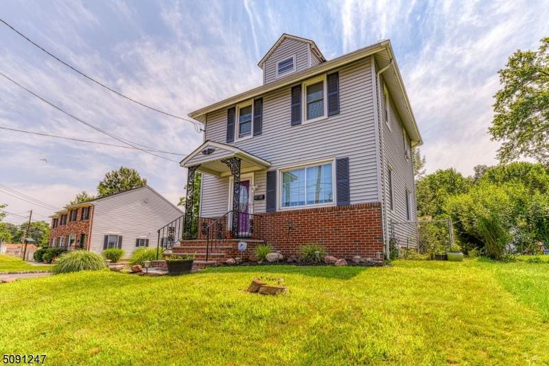 2298 Jersey Ave - Photo 1