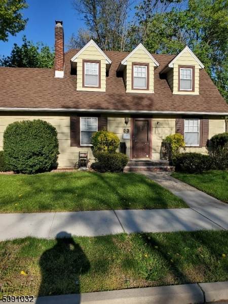 23 Maplewood Ave - Photo 1