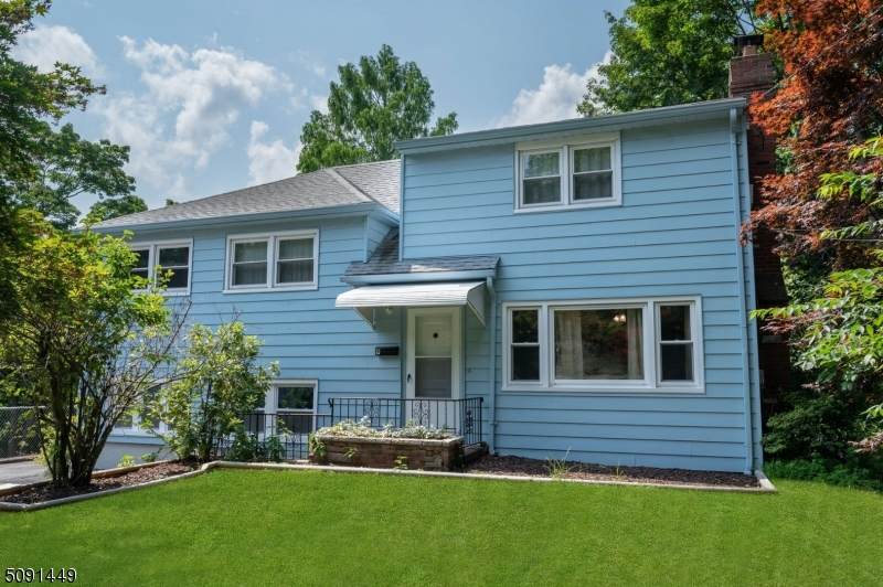 9 Cedar St - Photo 1