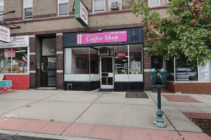 417 Kearny Ave - Photo 1