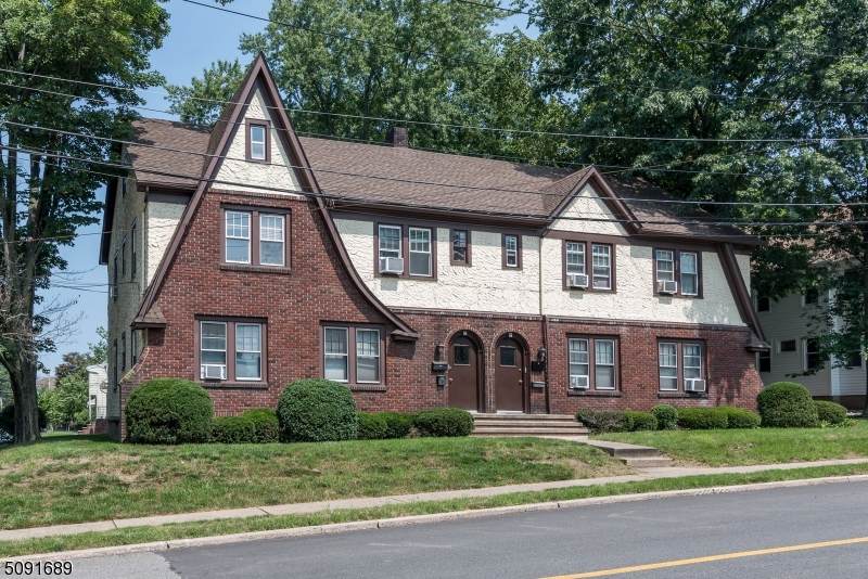 51 Pierce Ave - Photo 1